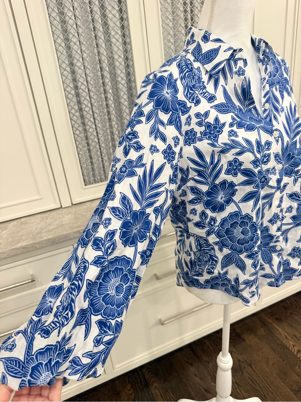 NWT Boden Puff Sleeve Blue Floral Linen Shirt  - size 6 - Picture 10 of 15